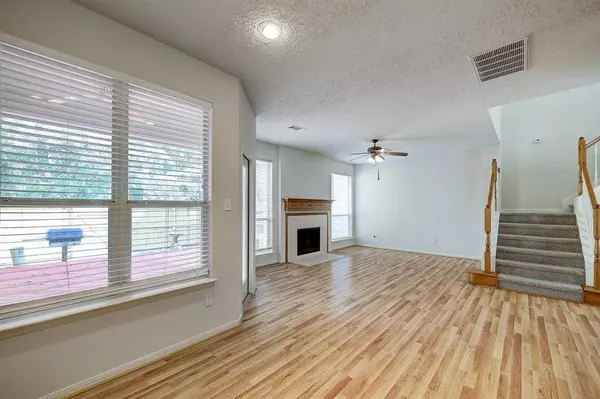 14 Piper TRCE, The Woodlands, TX 77381