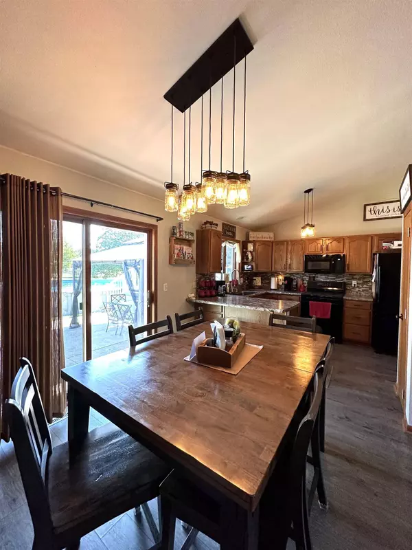 3458 SHEPPARD DR, Oshkosh, WI 54904