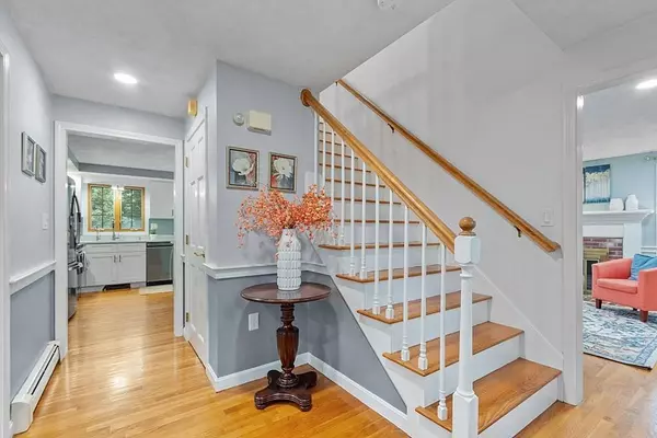 23 Iron Gate Dr, Andover, MA 01810