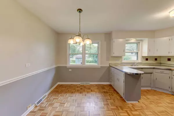 11411 S Nashville AVE, Worth, IL 60482