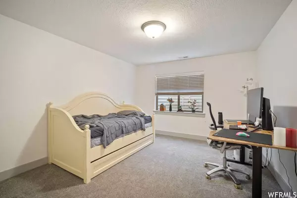 2352 W ISLAND DR N, Kaysville, UT 84037