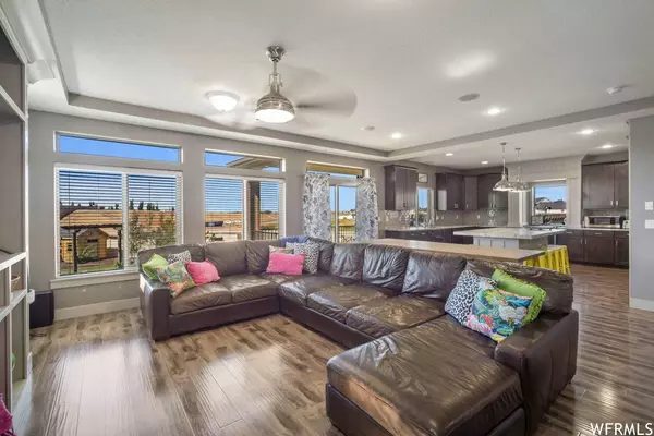 2352 W ISLAND DR N, Kaysville, UT 84037