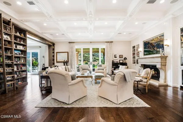 86 Williamsburg Way, Thousand Oaks, CA 91361