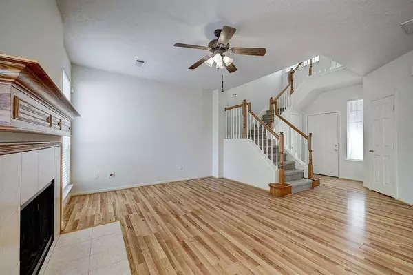 14 Piper TRCE, The Woodlands, TX 77381