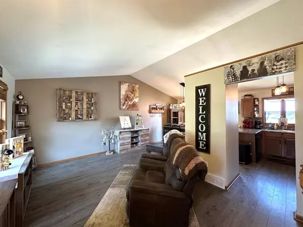 3458 SHEPPARD DR, Oshkosh, WI 54904