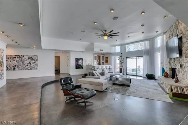 2816 La Mesa Drive, Henderson, NV 89014