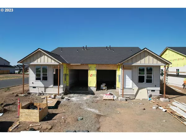 2390 W 8th AVE, Junction City, OR 97448