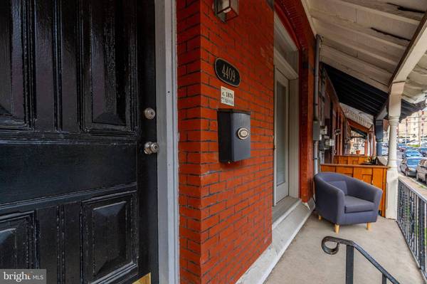 4409 SANSOM ST, Philadelphia, PA 19104