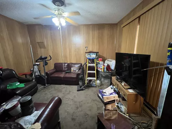 4550 W 5th AVE, Chicago, IL 60624