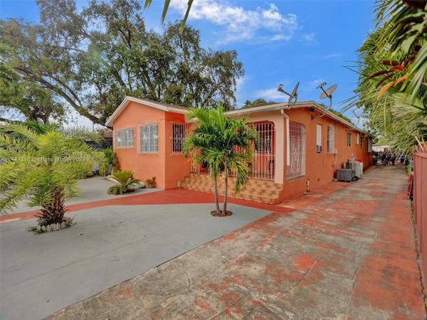 3131 NW 15th St, Miami, FL 33125