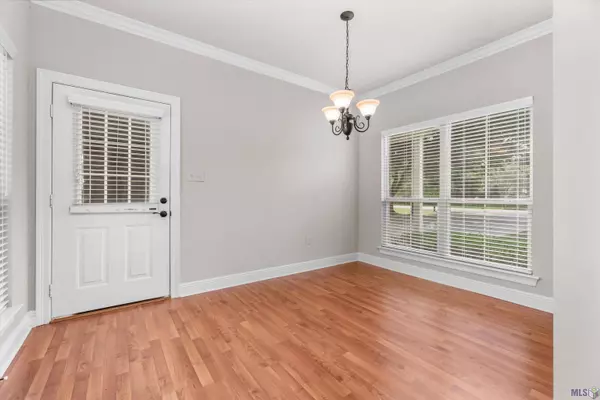 25344 WALKER SOUTH RD, Denham Springs, LA 70726