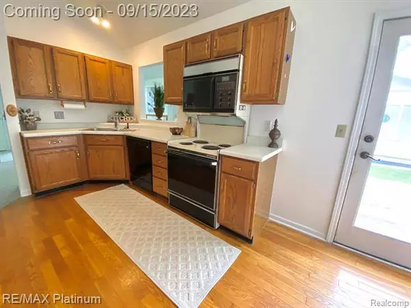 2501 SKYE Road, Lansing, MI 48911