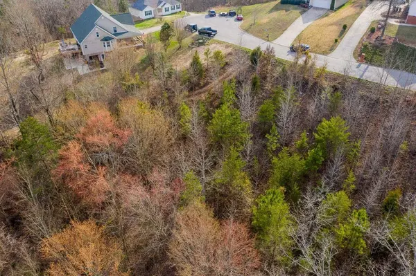 1055 Apollo Dr #66, Soddy Daisy, TN 37379