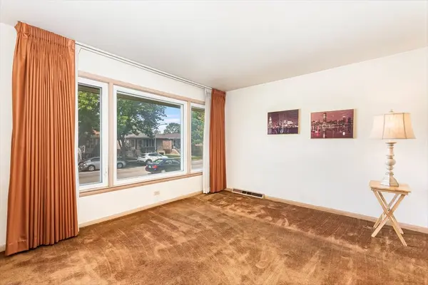 5151 S Austin AVE, Chicago, IL 60638