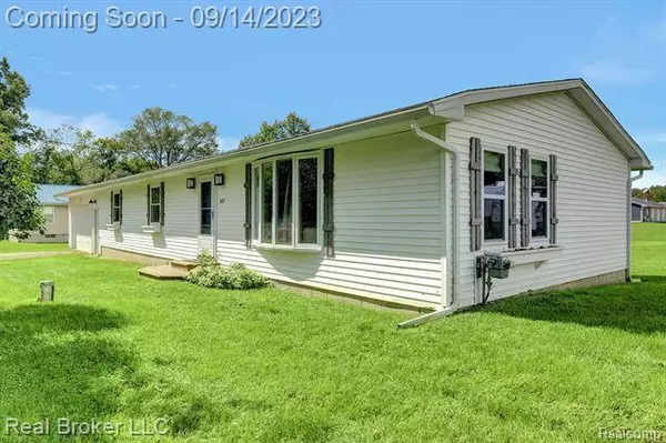 5607 GENESEE Avenue, Otter Lake, MI 48464