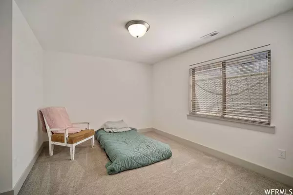 2352 W ISLAND DR N, Kaysville, UT 84037