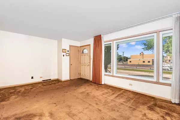 5151 S Austin Avenue, Chicago, IL 60638