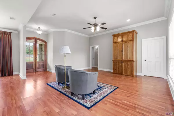 25344 WALKER SOUTH RD, Denham Springs, LA 70726