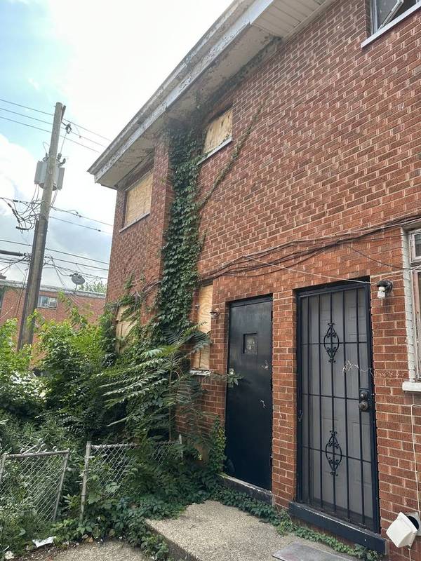 5061 W GLADYS AVE #E, Chicago, IL 60644