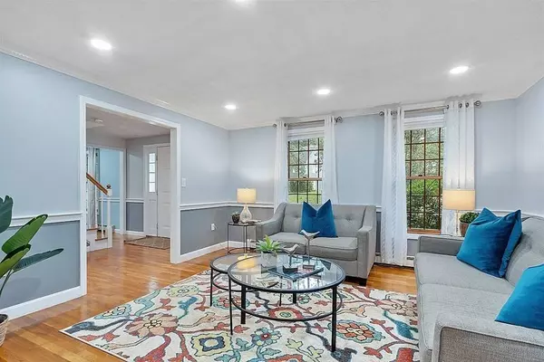 23 Iron Gate Dr, Andover, MA 01810