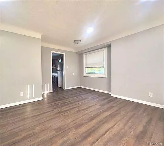 17641 SMITH Street, Riverview, MI 48193