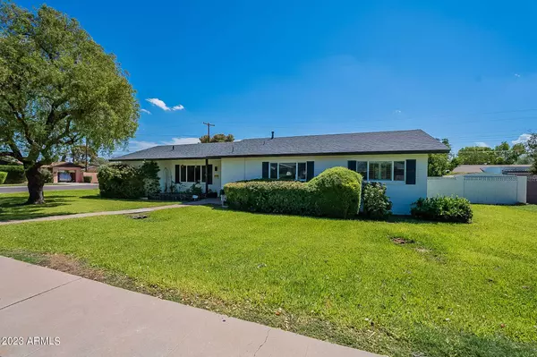 3333 E TURNEY Avenue, Phoenix, AZ 85018