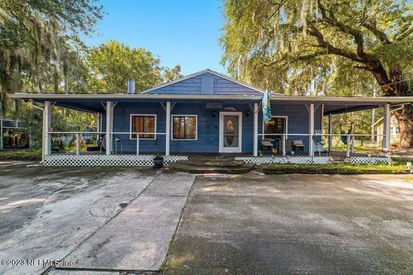 726 HIBERNIA RD, Fleming Island, FL 32003