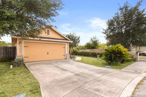 5703 CANTERBURY RUN, San Antonio, TX 78228-5616