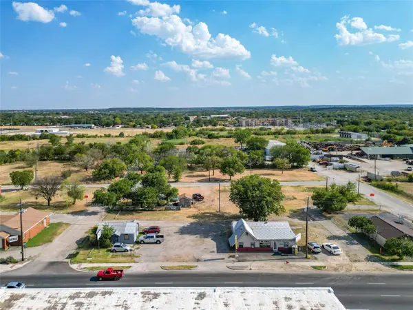1608 First Street, Mineral Wells, TX 76067