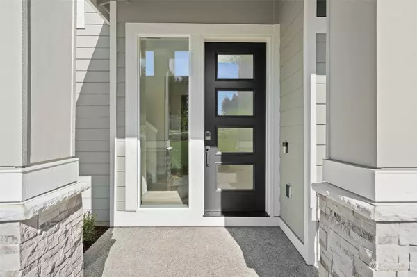 8231 56th AVE NE, Lacey, WA 98516