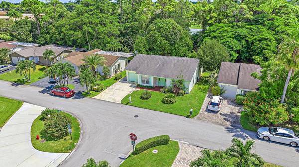 6384 Summer Sky LN, Greenacres, FL 33463