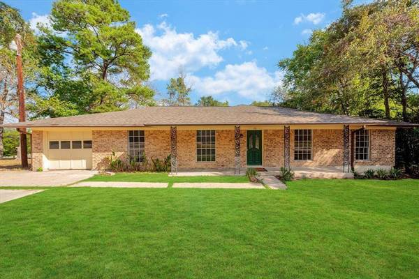 26 Connor LN, Huntsville, TX 77320