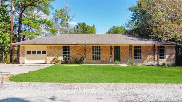 26 Connor LN, Huntsville, TX 77320