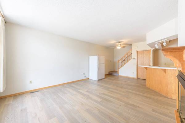 1923 N Ruby CT #46, Eagan, MN 55122