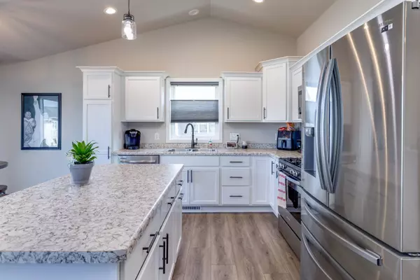 630 Locust Lane, Evansville, WI 53536