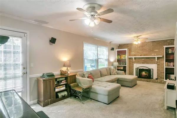 5672 Grist Stone DR SW, Lilburn, GA 30047