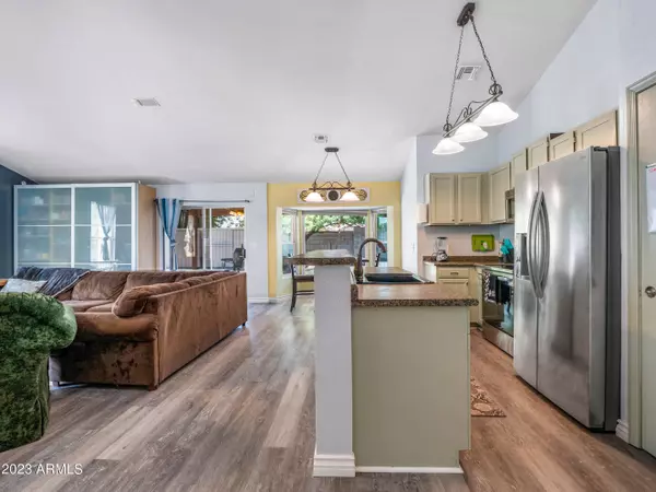 12712 N 84TH Lane, Peoria, AZ 85381