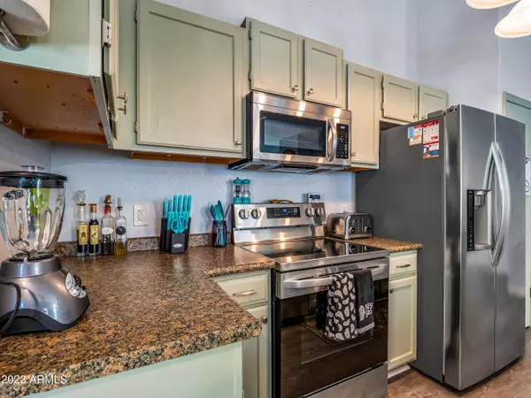 12712 N 84TH Lane, Peoria, AZ 85381