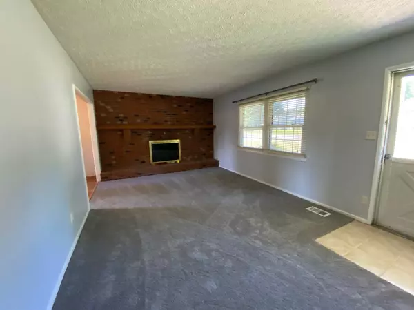 2 Iroquois DR, Loveland, OH 45140