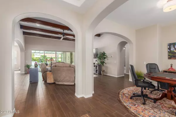 3570 E AQUARIUS Place, Chandler, AZ 85249