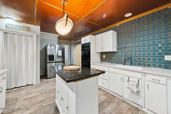 726 HIBERNIA RD, Fleming Island, FL 32003