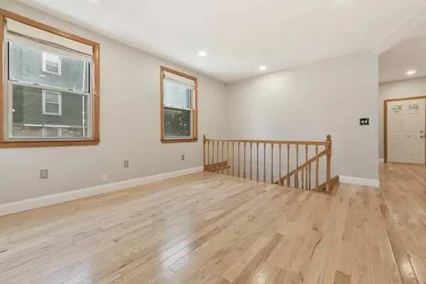 192-194 Highland St #1, Boston, MA 02119