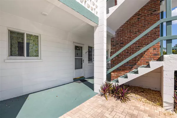 5840 WELCOME RD #J1, Bradenton, FL 34207