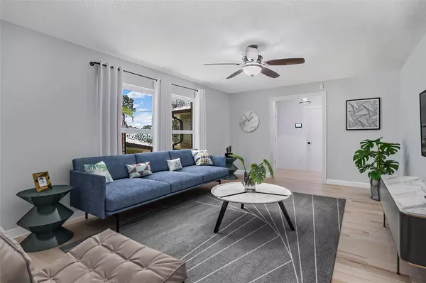 1916 LAREDO DR, Deltona, FL 32738