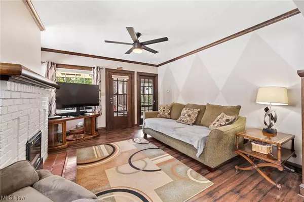 9307 Plymouth AVE, Garfield Heights, OH 44125