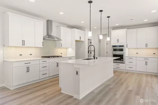 8231 56th AVE NE, Lacey, WA 98516