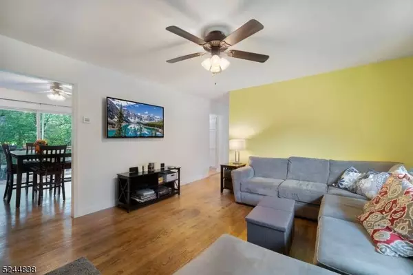 58 Cedar Tree Dr, Vernon Twp., NJ 07422