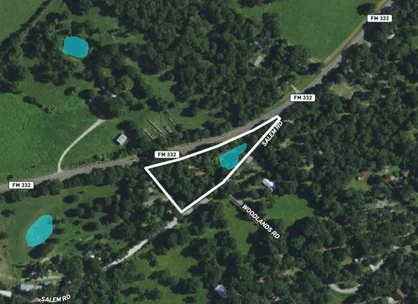 5653 Fm 332, Brenham, TX 77833