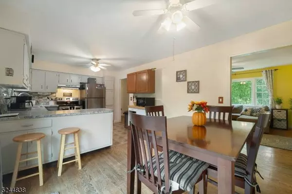 58 Cedar Tree Dr, Vernon Twp., NJ 07422