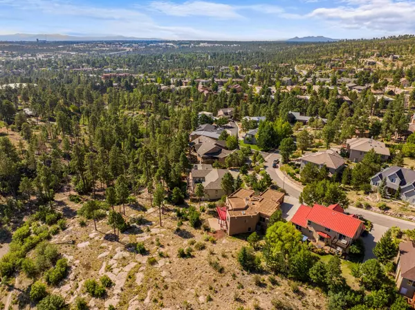 5525 Quemazon, Los Alamos, NM 87544